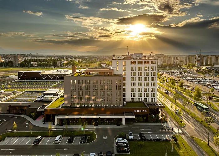 Qosmo Brasov Hotel