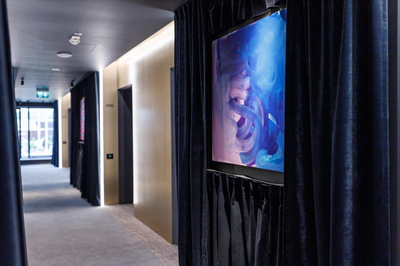 Qosmo Hotel