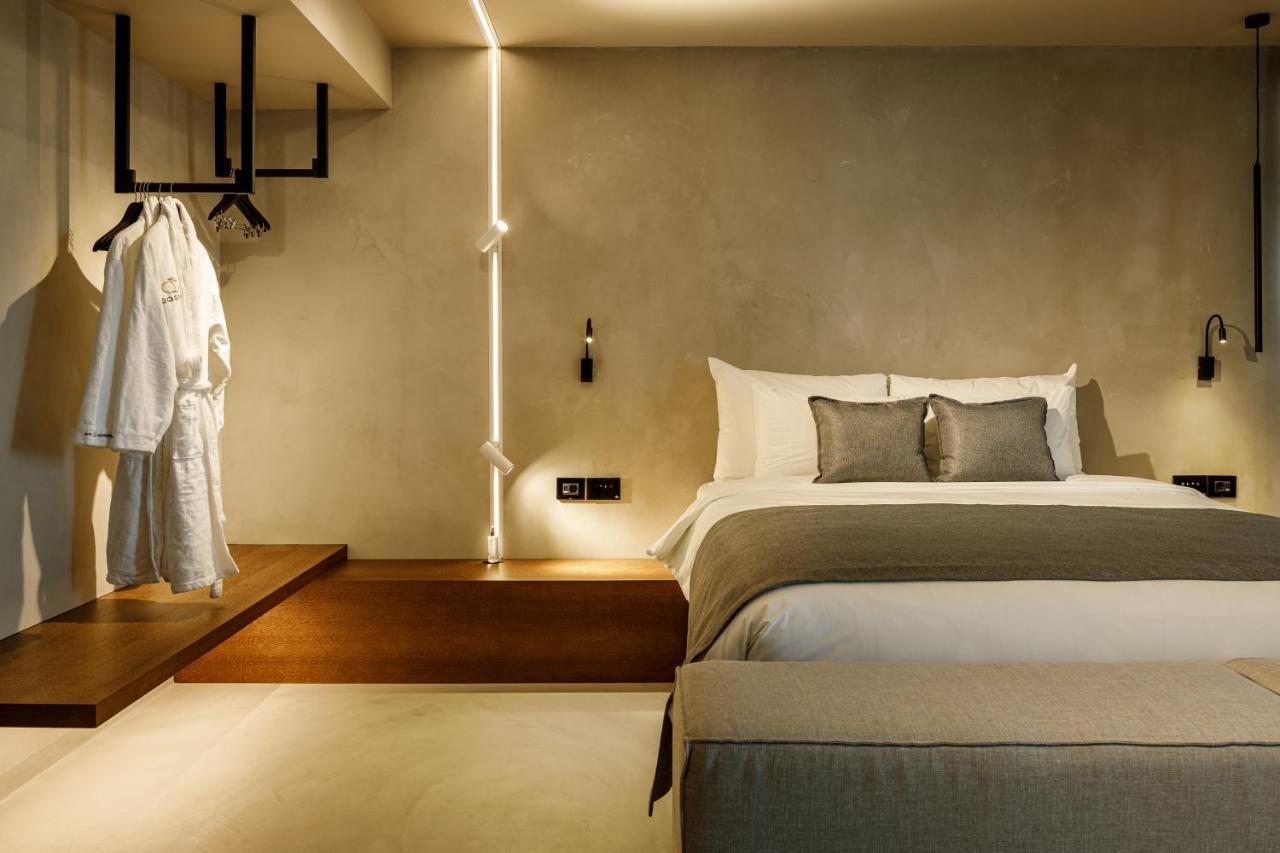 Hotel Qosmo