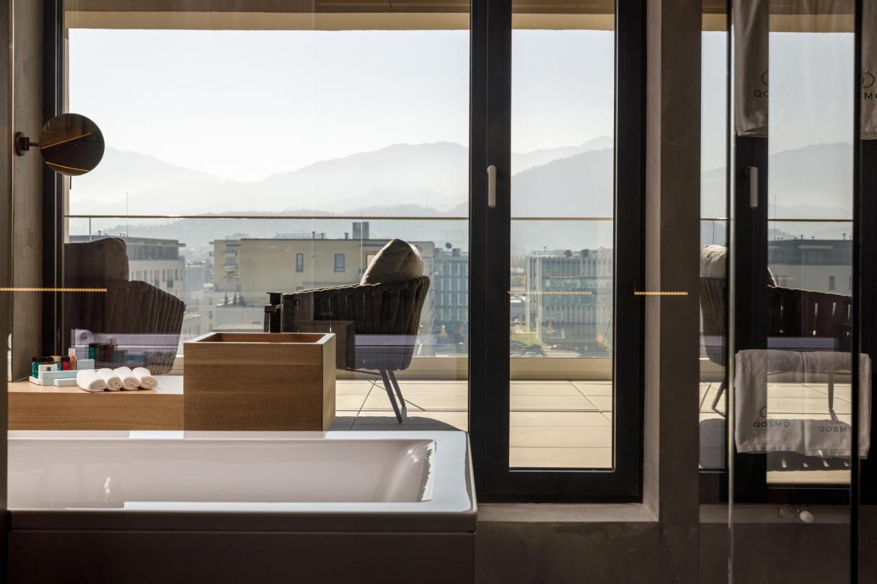 Qosmo Hotel 4*