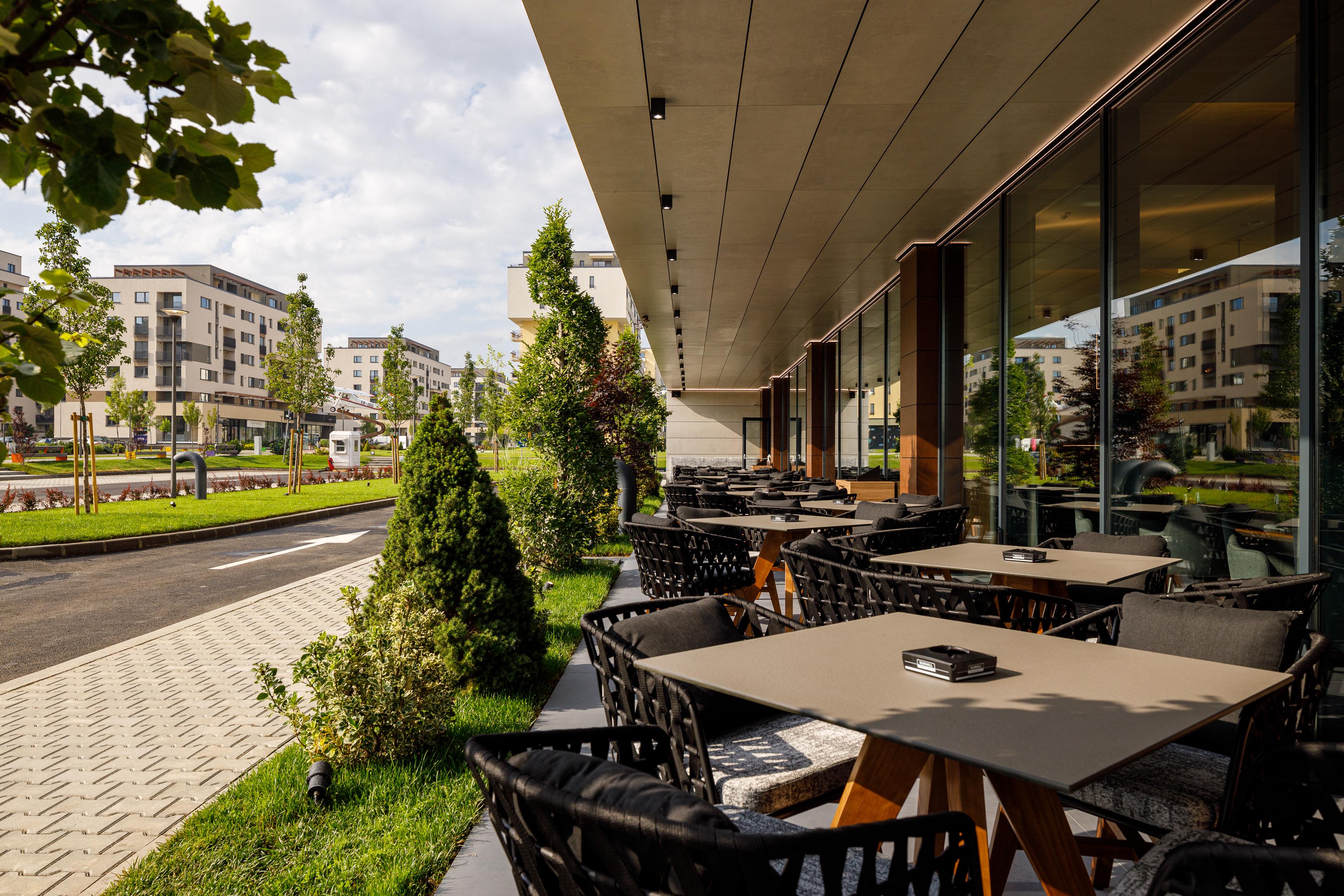 Qosmo Hotel